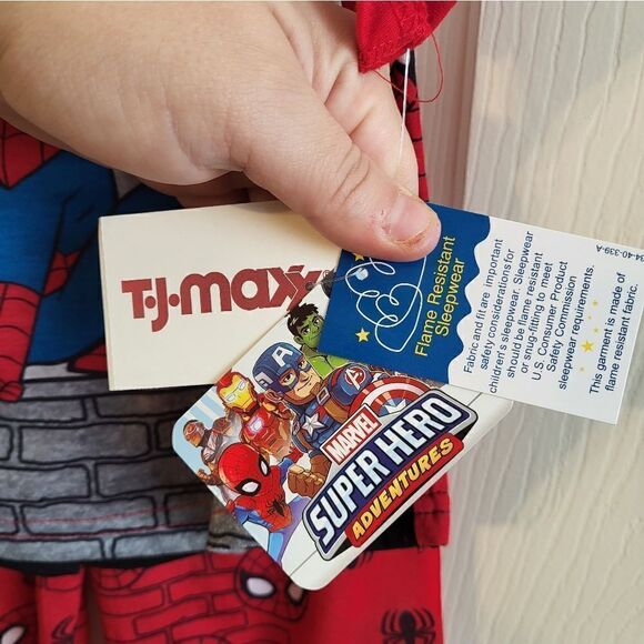 NWT 3 piece set Spiderman sleep set - Picture 4 of 9
